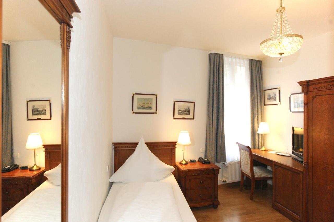 Hotel Rathausgloeckel 4*