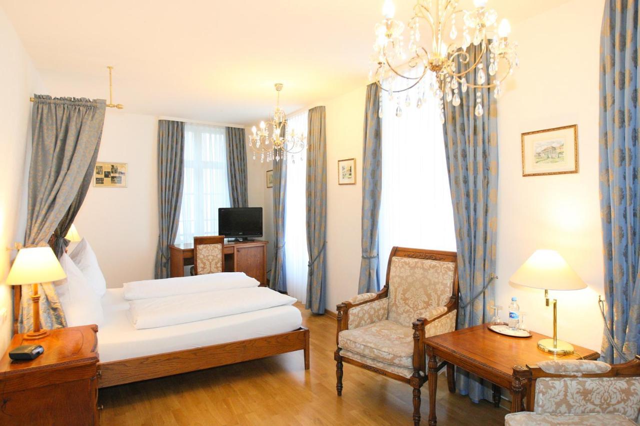 Hotel Rathausgloeckel 4*